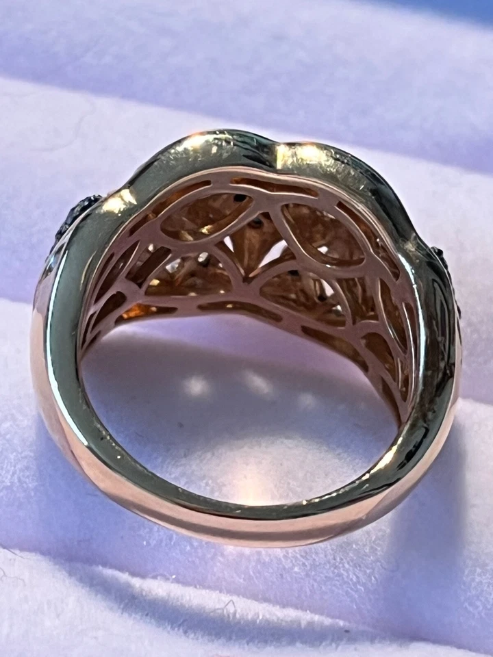 Anillo Victoria Wieck Diamante Azul Dos Tonos Talla  Foto 4 de 4