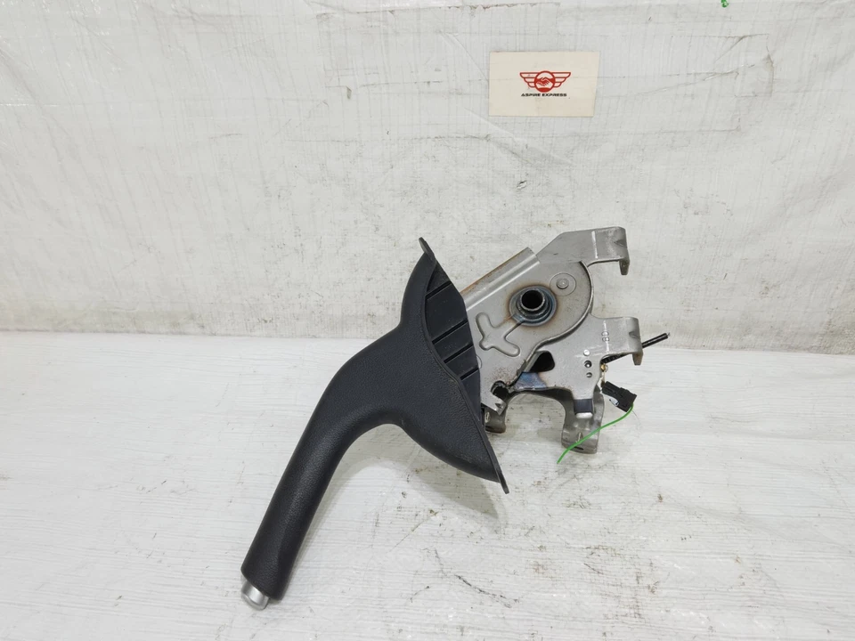 2019-2021 Kia Forte Emergency Parking Brake Handle Lever OEM Foto 3 de 4