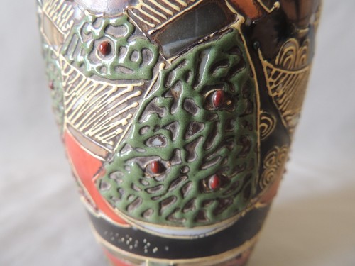 Collectible Chinese cloizonne carved small vase - Picture 9 of 10