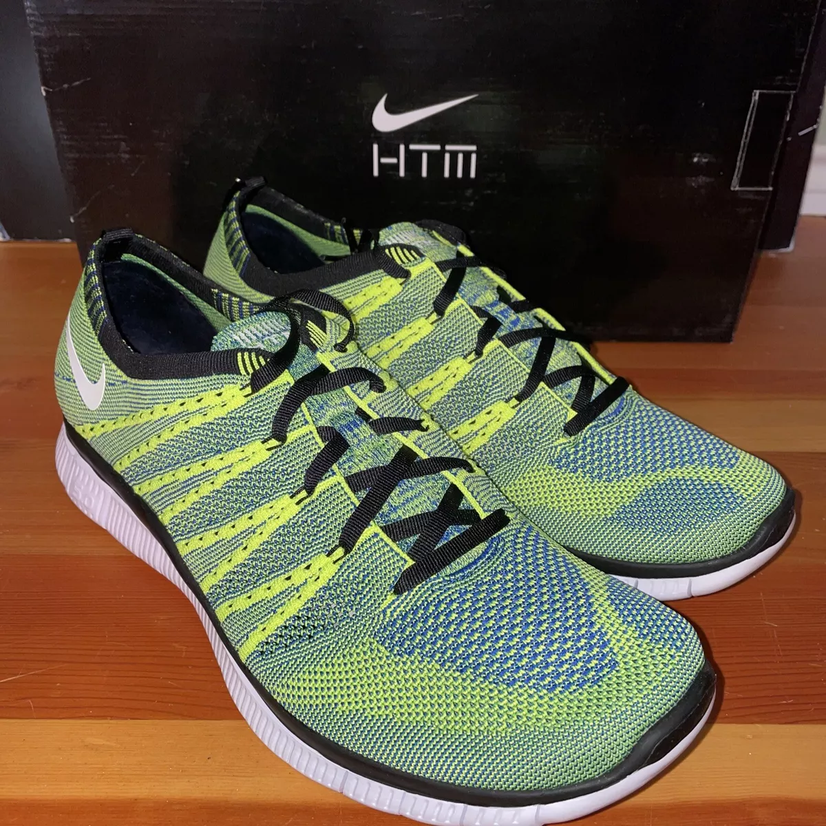 Nike htm free flyknit 5.0 top