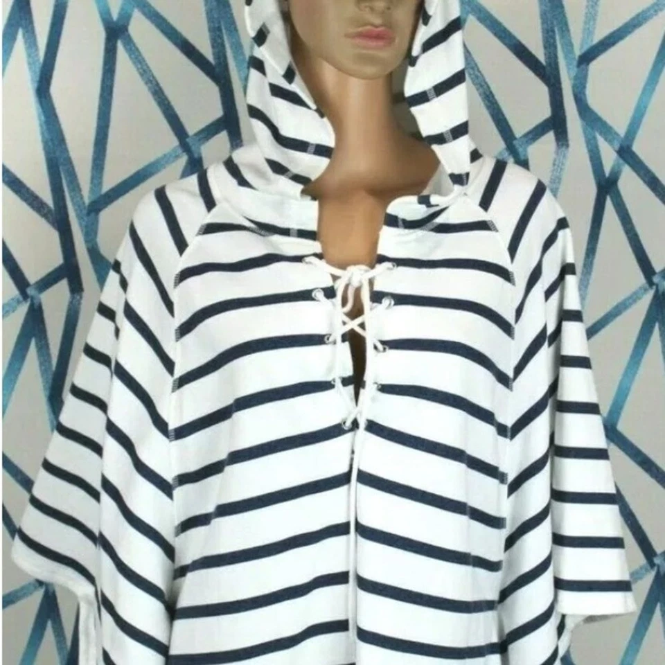 Poncho con cordones sudadera con capucha Victoria's Secret Supermodel Essentials talla XL Foto 2 de 4