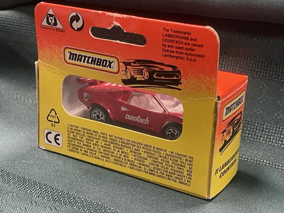 Matchbox Lamborghini Countach #11 — Superfast Series (Mint on Card) - Image 4 of 4