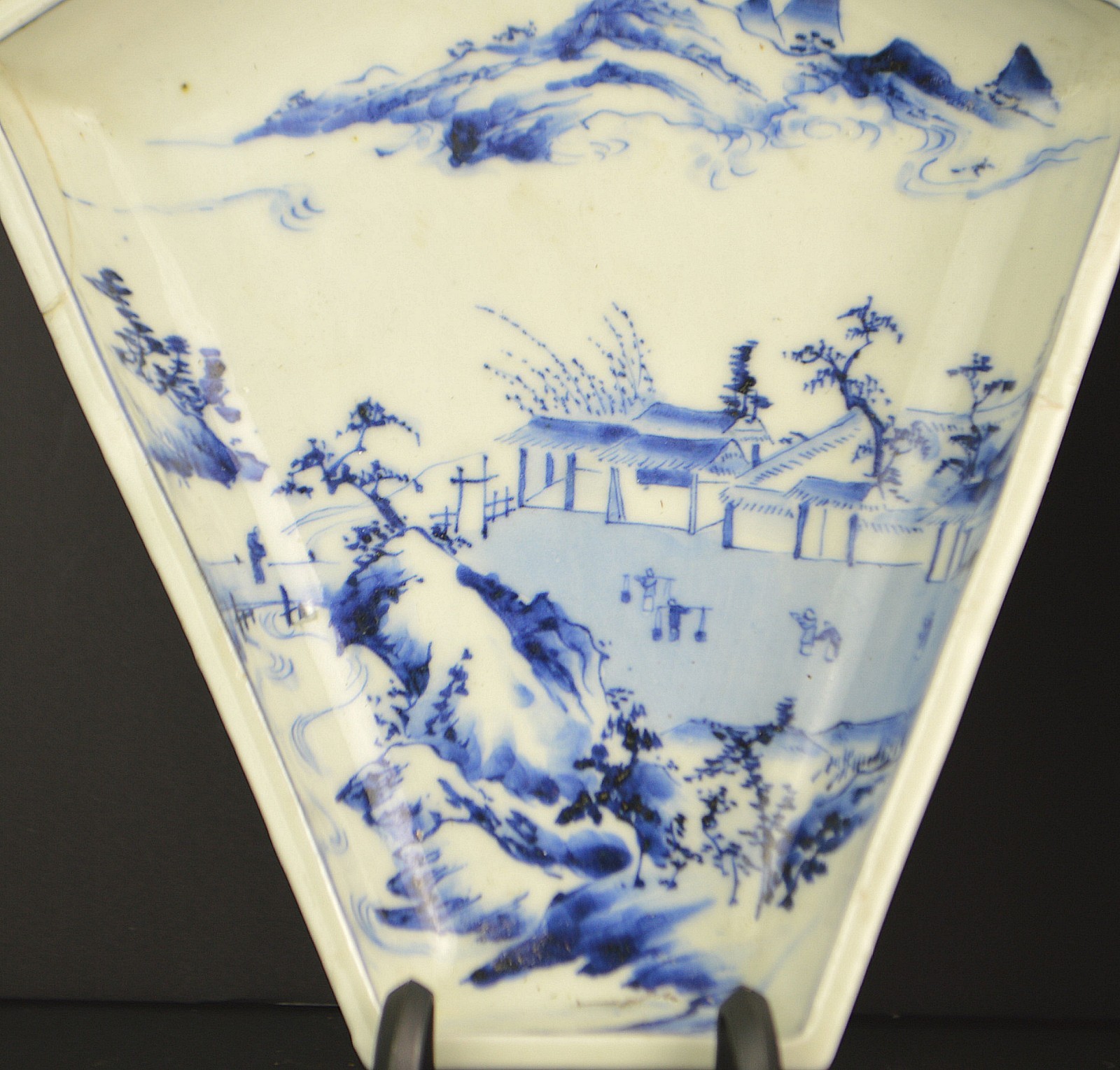 A Superb Set Of 8 Japanese Meiji Period Handpainted Porcelain Dishes