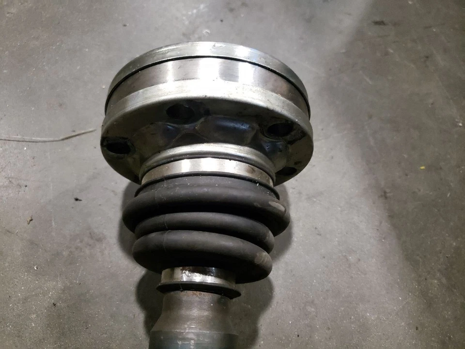 Eje trasero derecho - BMW M3 E93 2008 conv automático - 08-13 OEM 2283455 Foto 2 de 4