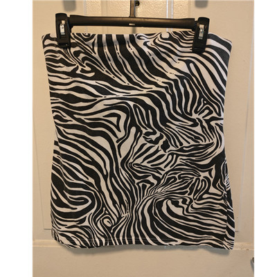 No Boundaries Black/White Zebra Animal Print Crop top Juniors L/G 11-13
