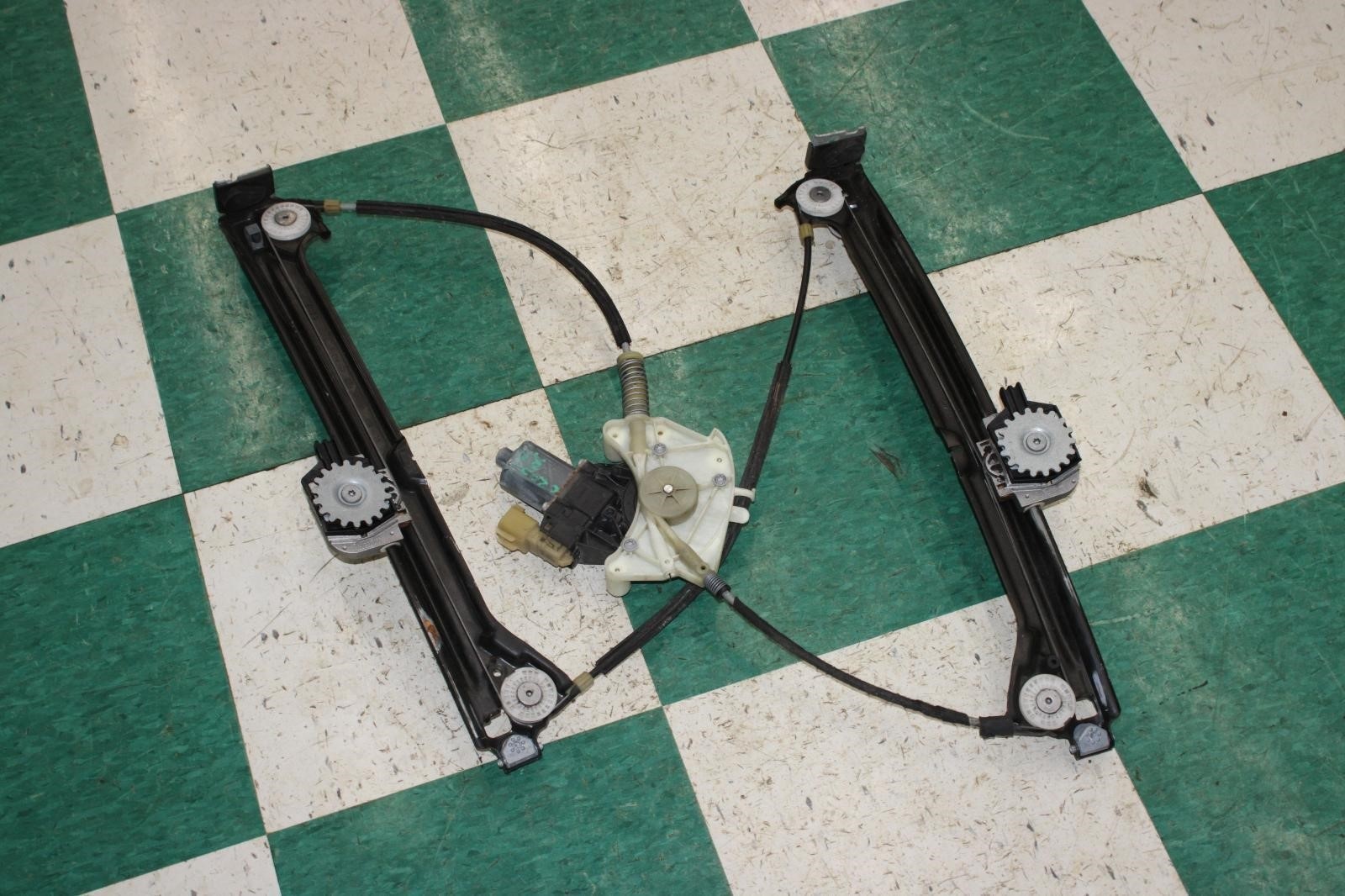 14-22 Ghibli Electronic Front Passenger Right RH Power Window Regulator Motor OE