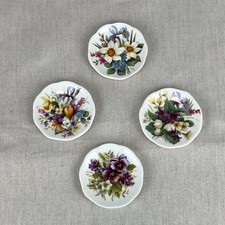 4x Bone China Miniatur Teller &ndash; britisches Porzellan &ndash; Blumendekor
