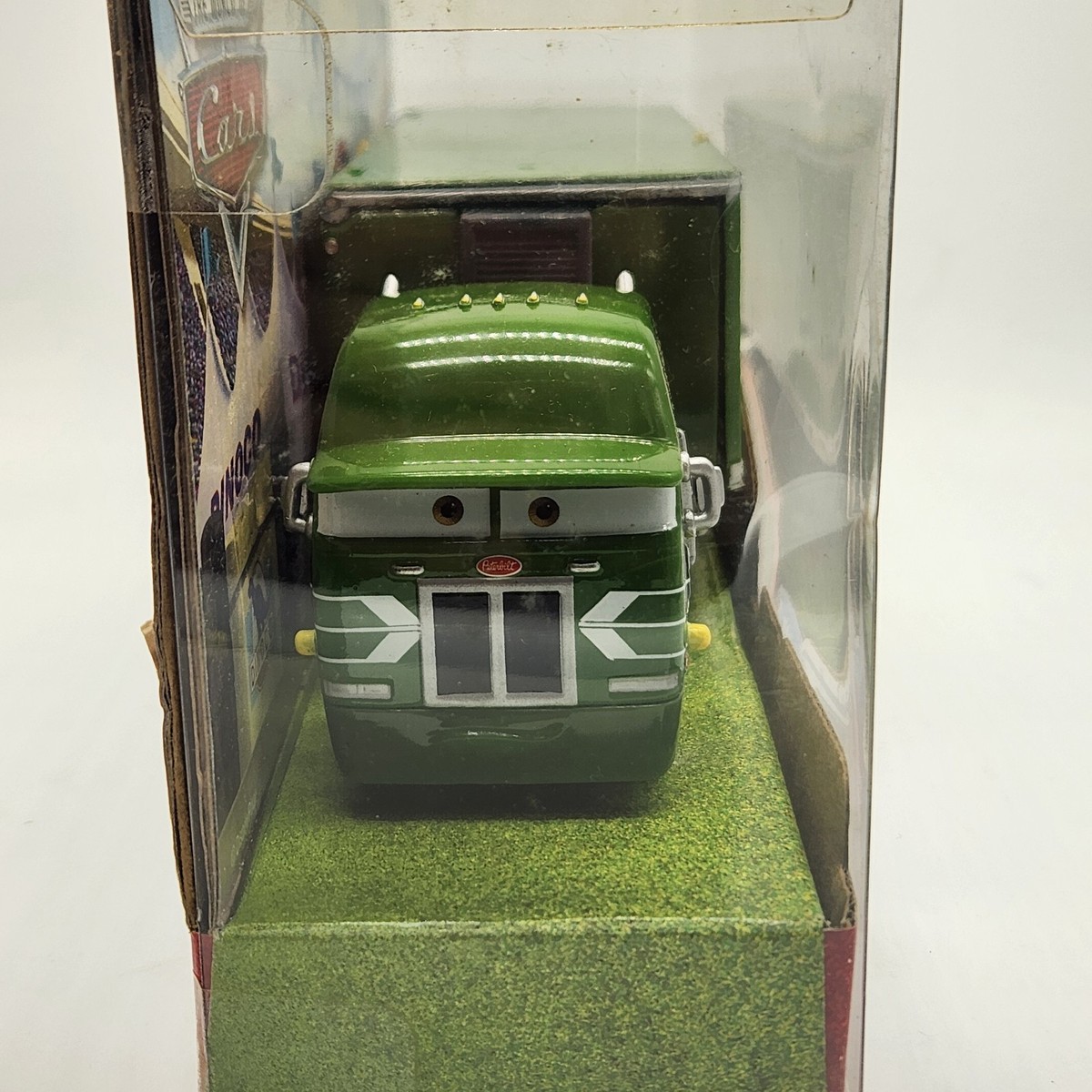 RARE 2009 Disney Pixar Cars Gil Semi Hauler Truck #7 Mattel