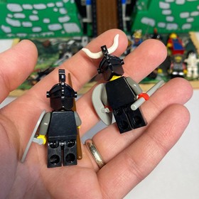 Lego King Leo's Castle 6091 Knight's Kingdom 100% Complete Set 529 Pieces 6098