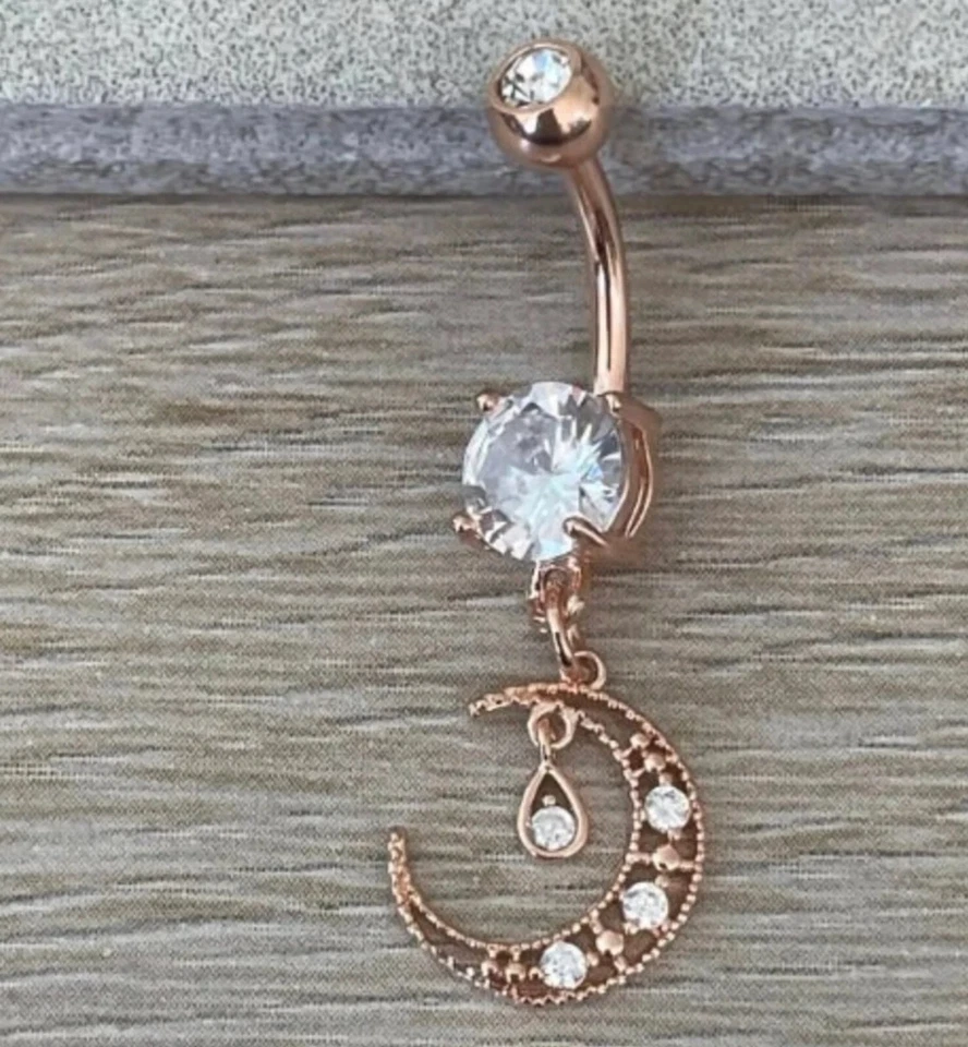 Anillo de barra de ombligo luna diamante moissanita redondo de 1,20 quilates enchapado en oro rosa de 14 quilates Foto 2 de 4