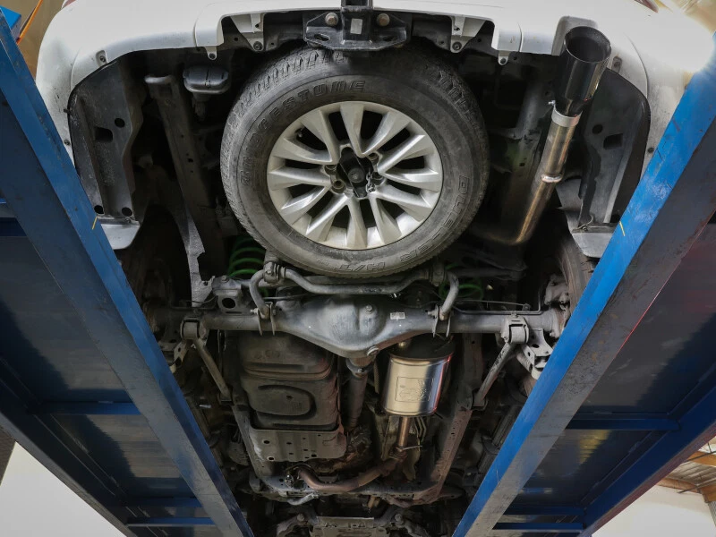 Escape trasero Afe POWER para Vulcan Series 2-1/2 pulgadas 304SS Cat 10-21 Lexus GX460 Foto 2 de 4