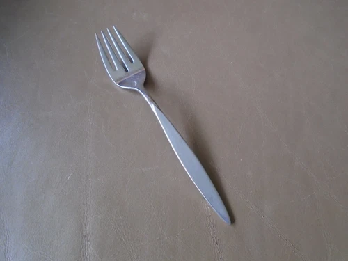 Oneida Oneidacraft Deluxe Stainless Flatware WINTERSONG Salad Fork 6.25"
