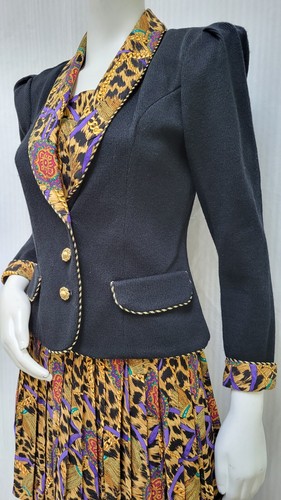 Vintage 80s R & K Black Sweater Jacket and Animal Print Pleated Skirt - Size S/M - Picture 8 of 10