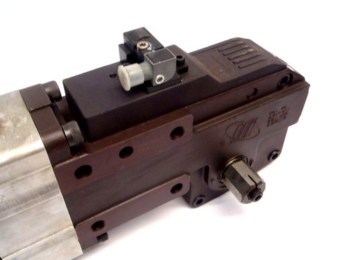 Norgren EC90-A-1-0-90A-D-130-1-0 Power Clamp/ Pepperl Fuchs NBN2F581160S6E8V1 - Picture 2 of 8