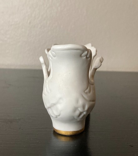 Vintage Lefton China Victorian Shoe Figurine - White With Flowers -Made in Japan - Picture 4 of 9