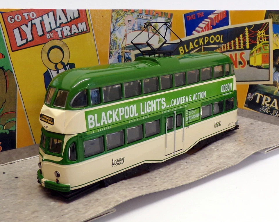 Corgi 1/76 Scale OM43503 - Blackpool Balloon Tram - Car 710 Odeon Cinema - Image 2 of 3