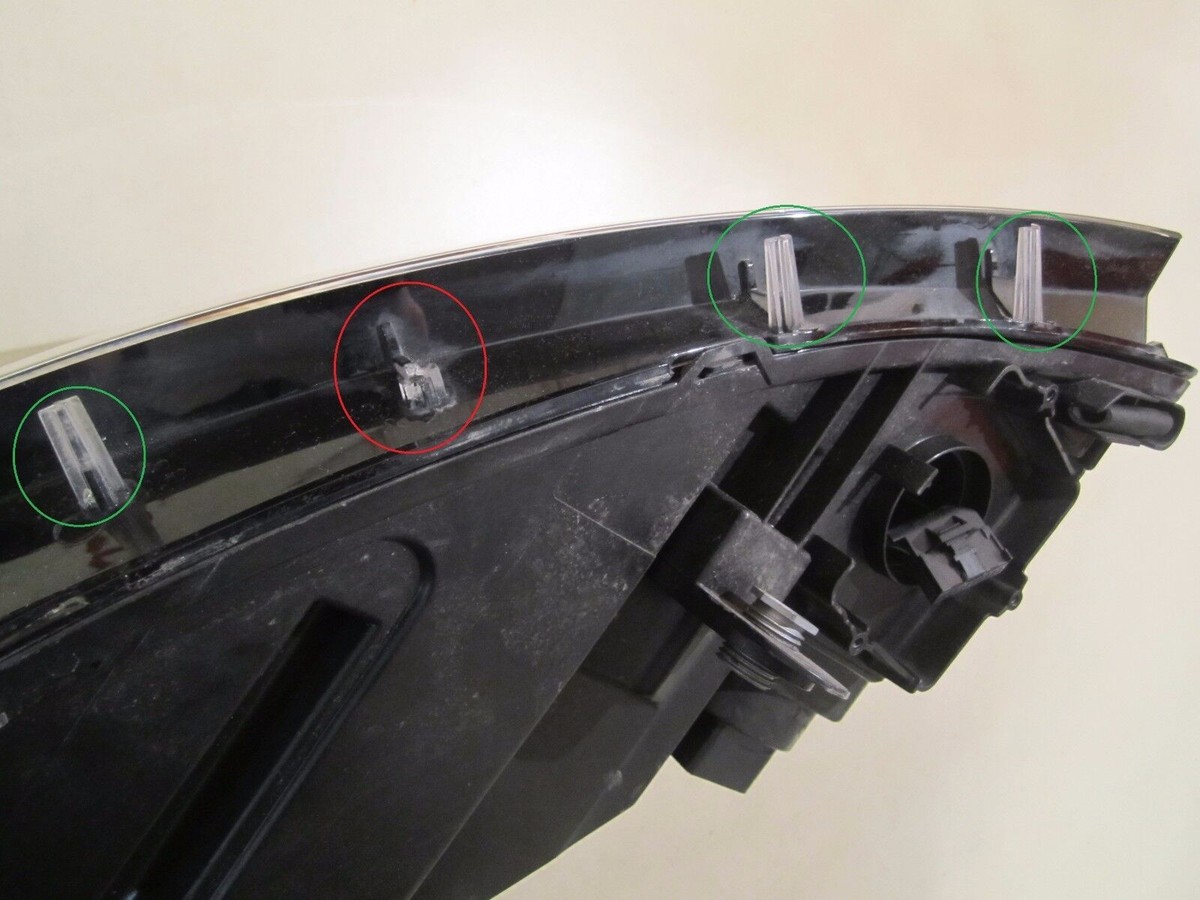 3C8941752Q VW Passat CC 2012.y Xenon Headlight [Right] 3C8 941 754 