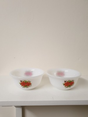 2 x Vintage Phoenix Opalware kleine weiß & rosa Design Schalen/Geschirr