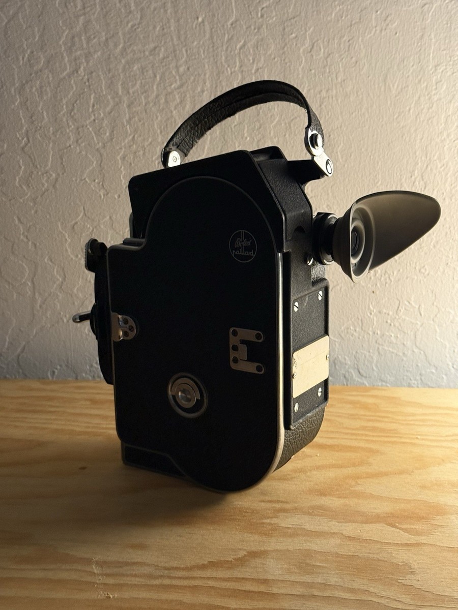 Lot 1286 - A Paillard Bolex H16 REX5 16mm Cine Camera