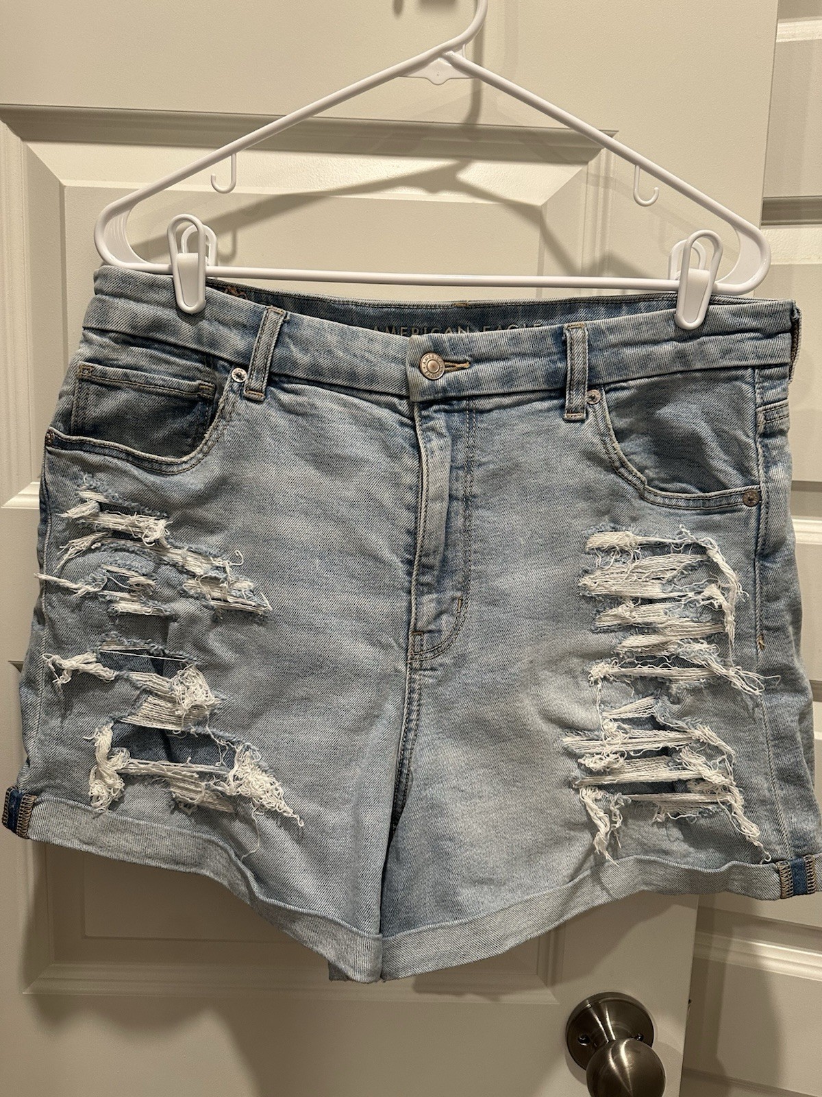 American Eagle Denim Shorts Women’s Size 16
