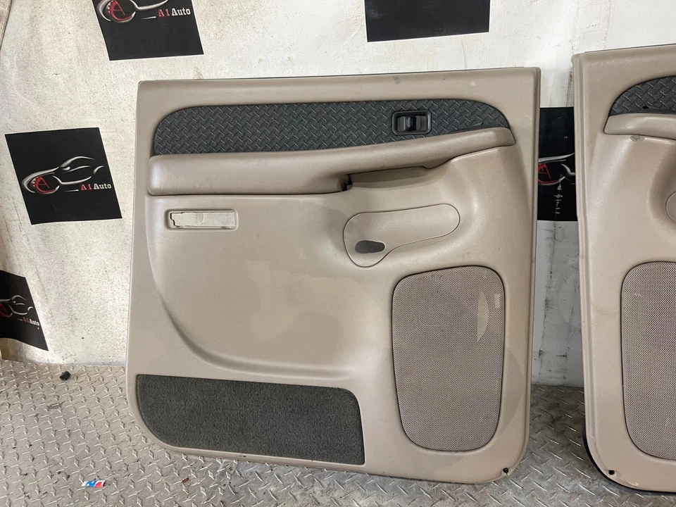 03 - 06 Avalanche Silverado Sierra Diameter Pattern Rear LH RH Set Tested Beige Foto 3 de 4