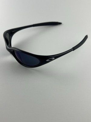 Oakley Minute 1.0 Jet Black Frame Ice Iridium Lens 04-505 Silver