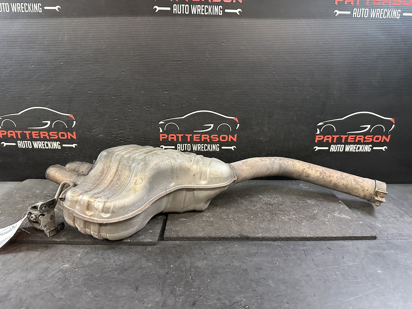 03-10 BENTLEY CONTINENTAL GTC 6.0 REAR DRIVER LEFT LH EXHAUST MUFFLER 3W0253611