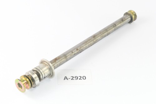 Triumph Trident 750 T300 - Hinterachse Radachse Achse hinten A2920