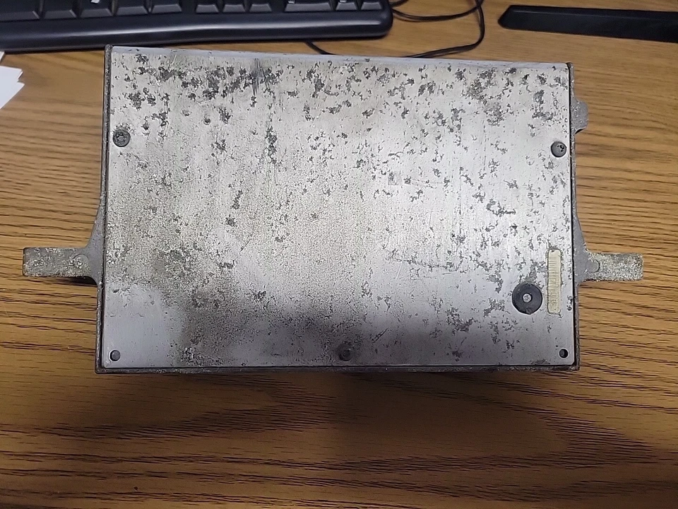 Saturn SL1 2001 ECU 1,9 L manual 21025109 OEM GM00PM2A05-6ATU Foto 4 de 4