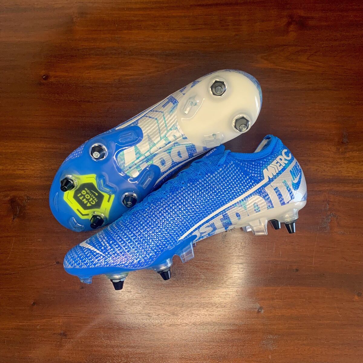 Nike Mercurial Vapor 13 Elite SG *PRO ISSUE* US 8.5 UK 7.5 Nike Mercurial Vapor 13 Elite SG *PRO ISSUE* US 8.5 UK 7.5