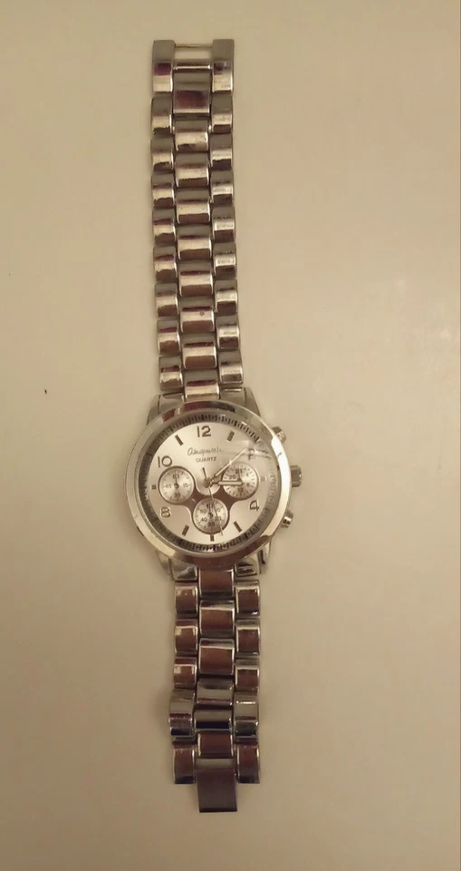 Reloj de pulsera Aeropostale vintage de acero inoxidable con múltiples esferas para dama Foto 4 de 4