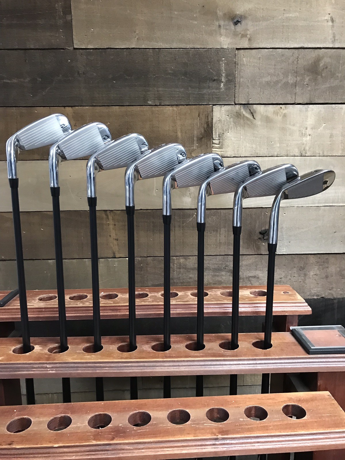 DEMO USED RH POWERBILT SENIOR Flex Graphite EX 550 Men Hybrid Iron Set