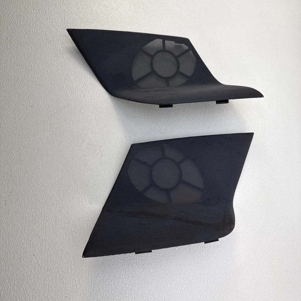 Ford Bronco 1992-1996 cubierta de rejilla de altavoz trasero diestro y derecho par moldura OEM rejilla azul Foto 2 de 4