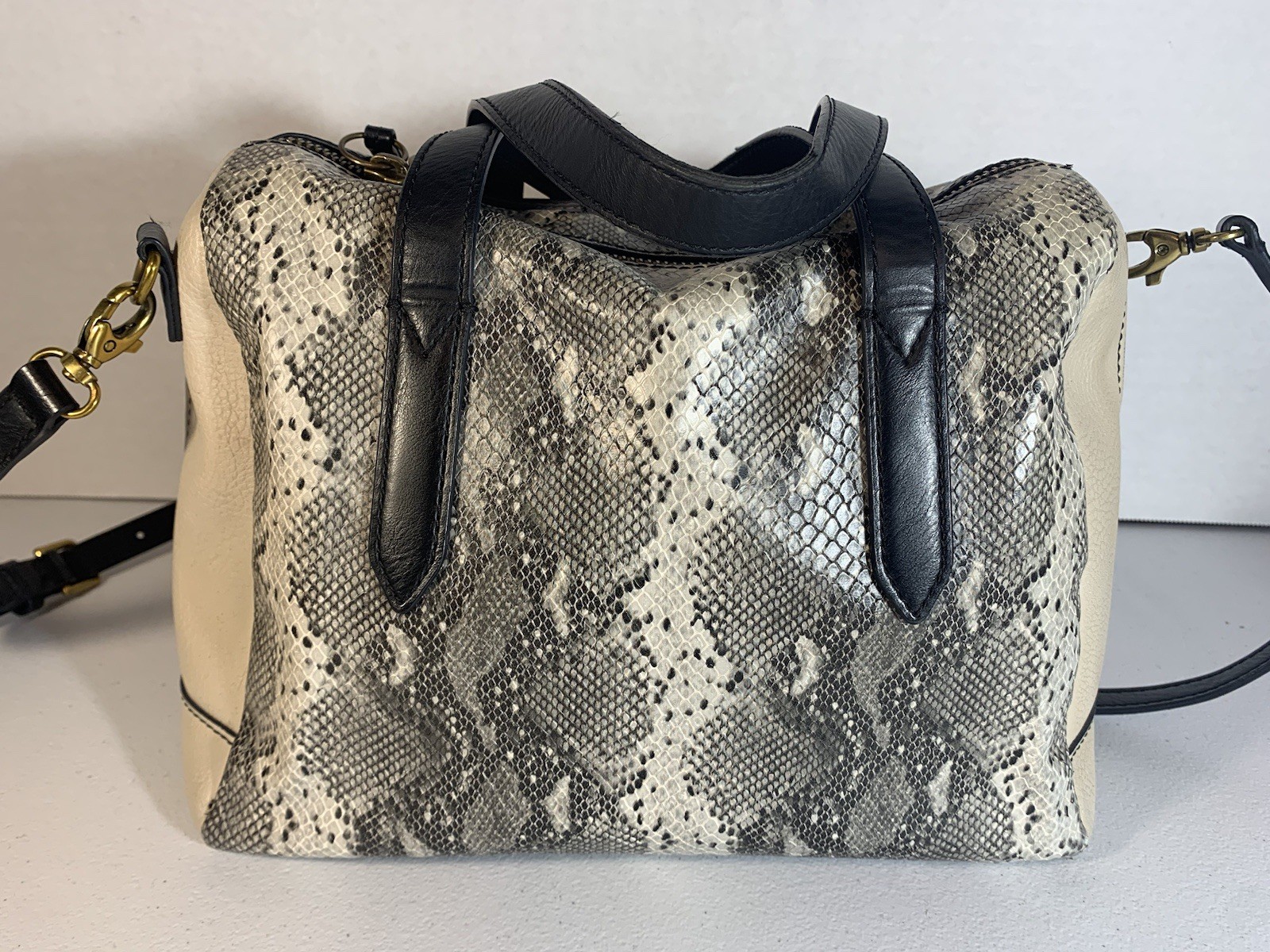 FOSSIL SYDNEY SATCHEL PYTHON SNAKE PRINT - image 2
