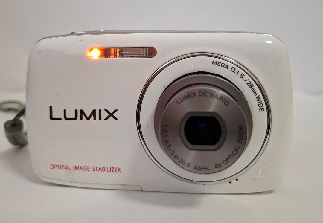 Panasonic　LUMIX　DMC-S1　デジタルカメラ　ホワイト Panasonic LUMIX DMC-S1 Compact Digital Camera White 12MP Tested