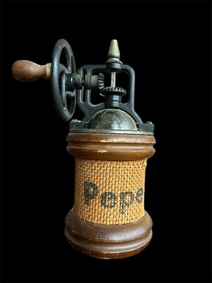 Atemberaubende Vintage ''Pepe'' Pfeffermühle - antikes rustikales Dekor (18 cm)