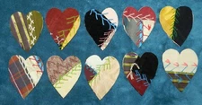 10 PRIMITIVE ANTIQUE VINTAGE CUTTER CRAZY QUILT FAT HEARTS! CRAFTS CQ22-69