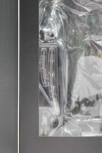 Hot Toys BRANDNEU VERSIEGELT 1/6 SCALE PREDATOR TRACKER PREDATOR MMS147 (US-VERKÄUFER) - Bild 17 von 20
