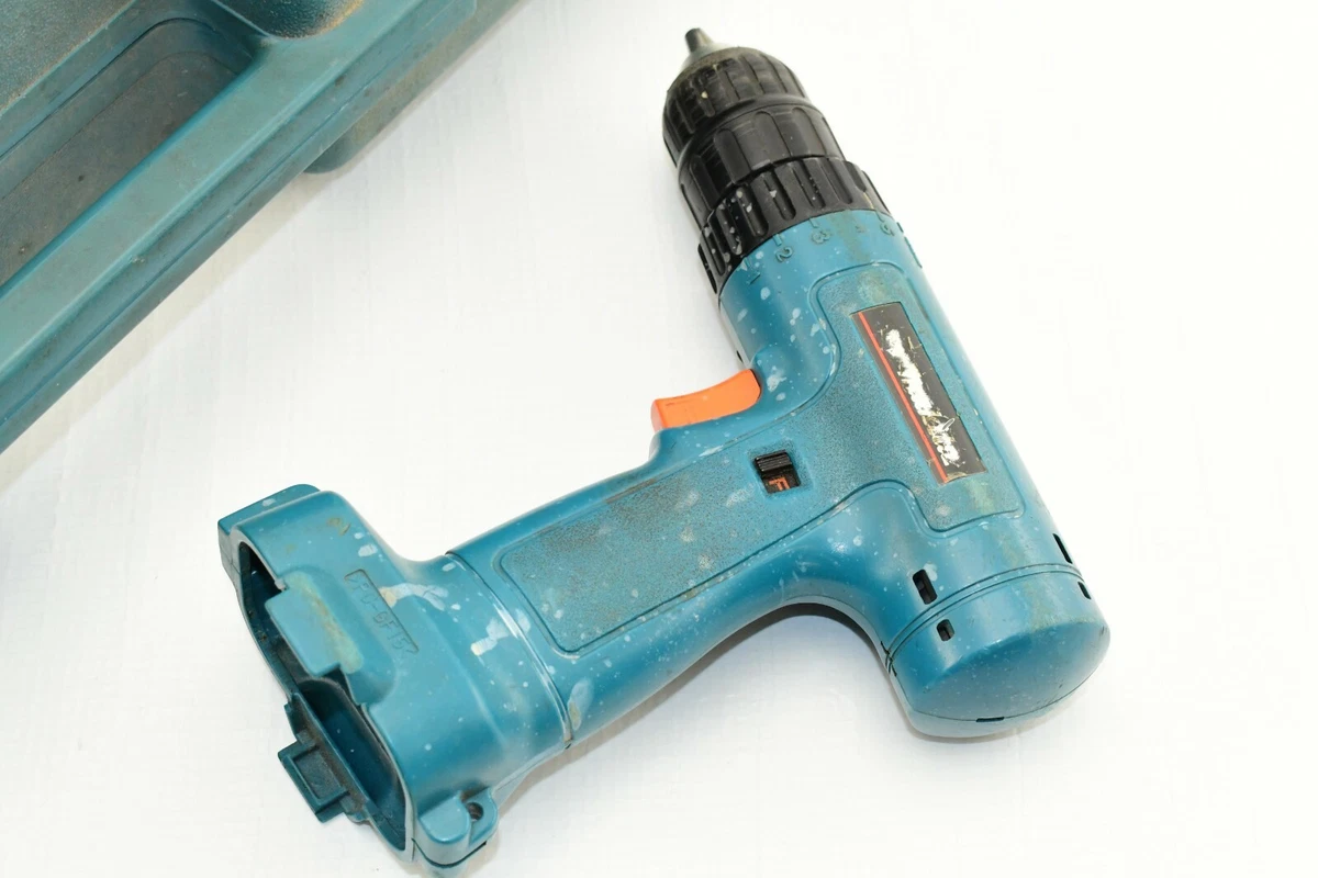 Makita 6222D Cordless Drill Driver w CASE 9.6V Ni Cd TESTED WORKING