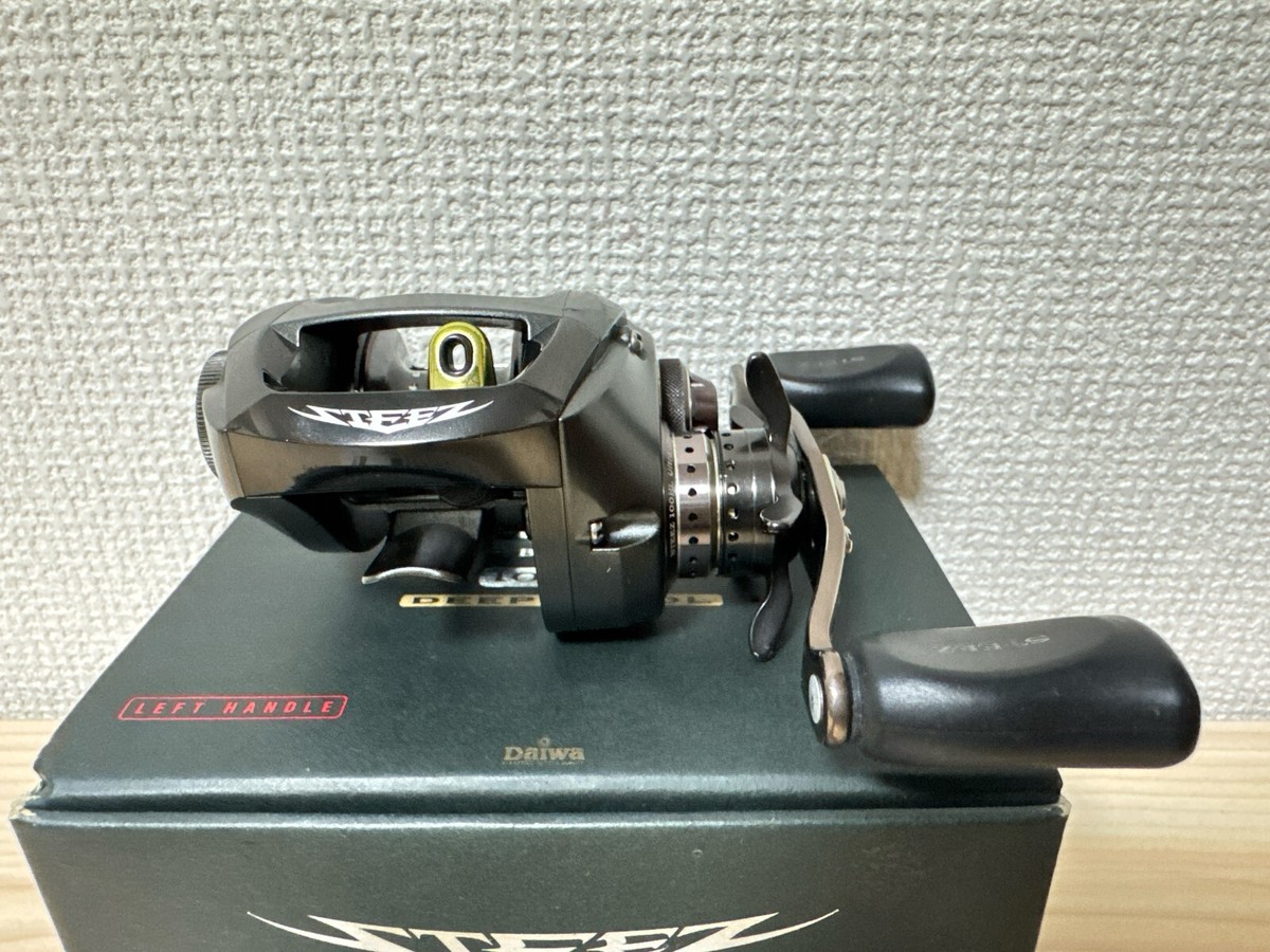 DAIWA - スティーズ100HL Daiwa Baitcasting Reel STEEZ 100HL DEEP SPOOL Gear Ratio 6.3