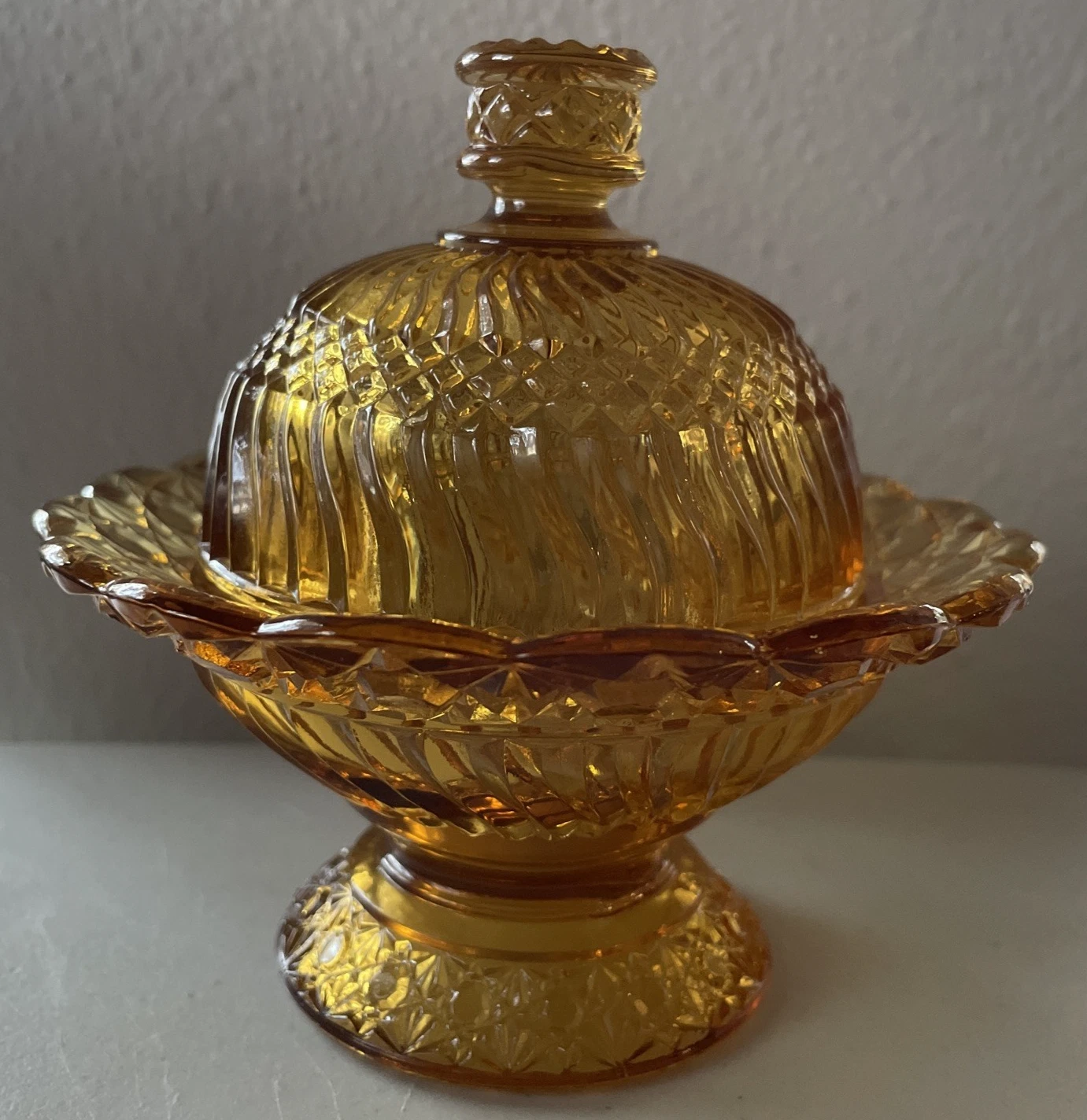 Antique WINDSOR Amber Glass Jersey Swirl Diamonds Daisy & Buttons Butter Dish