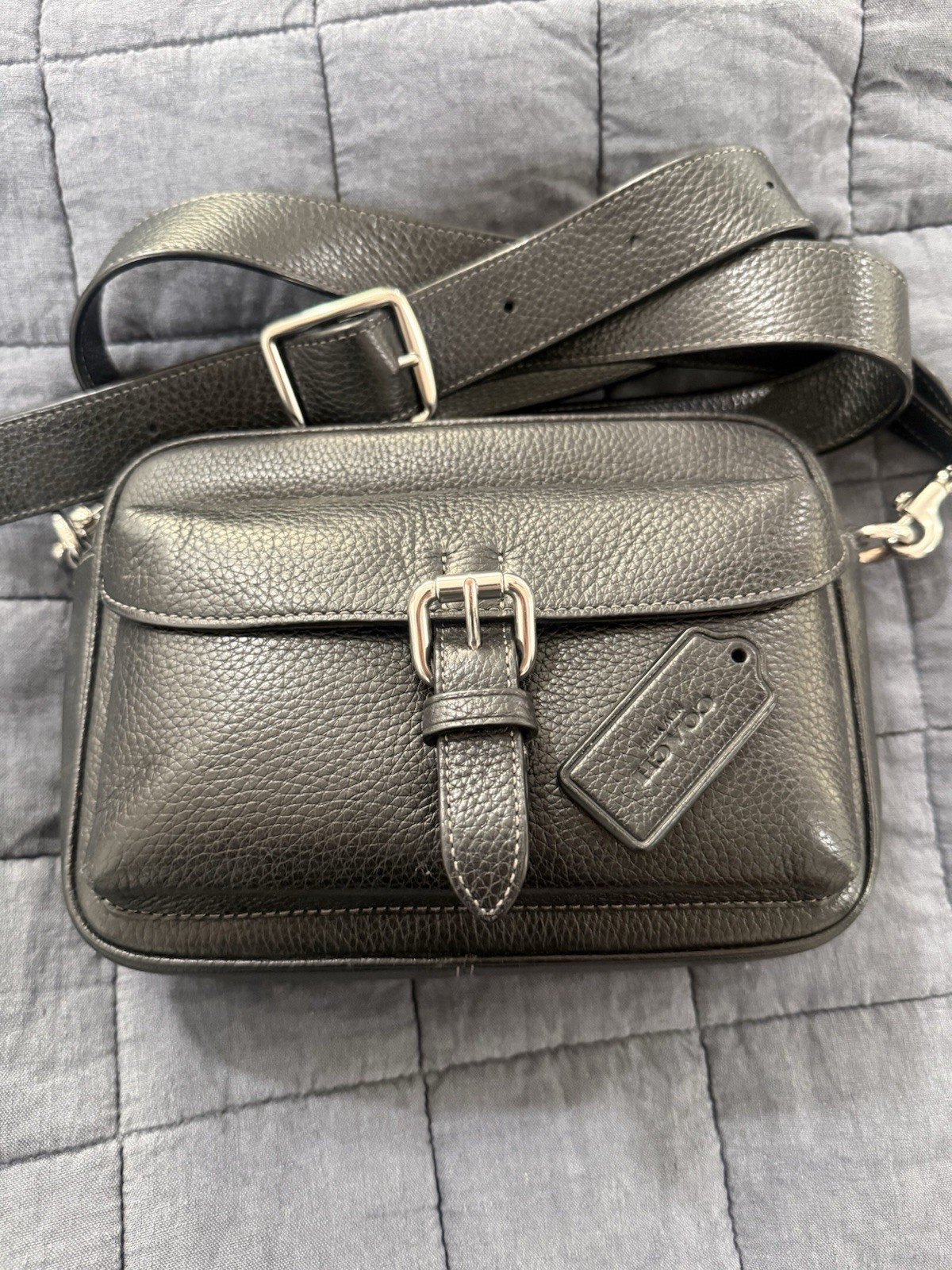 COACH Black Pebbled Crossbody Bag Zip Closure Detachable Strap Silver