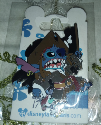 Stitch Jack Sparrow Pirate of the Carribean Disney Land Paris DLP