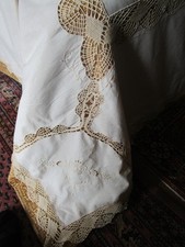 Festive ART NOUVEAU ART NOVEU HANDMADE LACE Tablecloth ON FINE LINEN