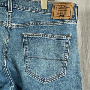 signature levis strauss
