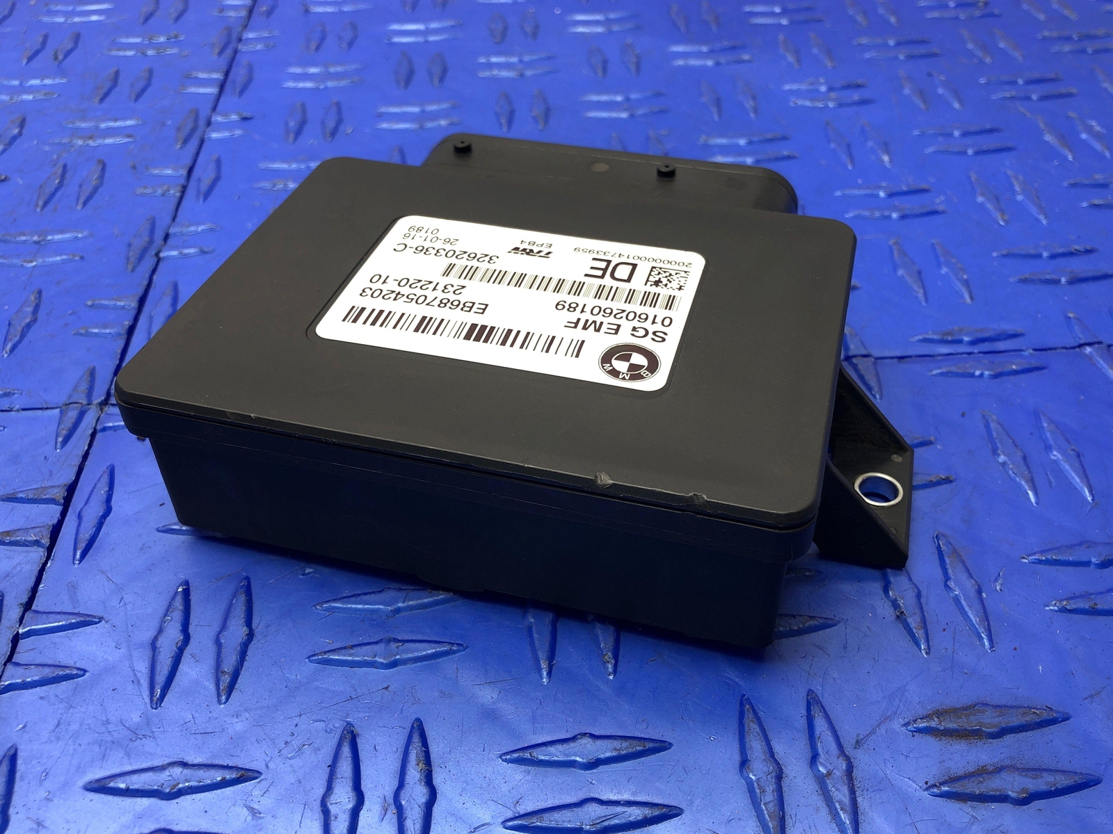 2014-2020 BMW I8 REAR BRAKE EMF CONTROL MODULE 32620336 OEM 2015 2016 2017 2018