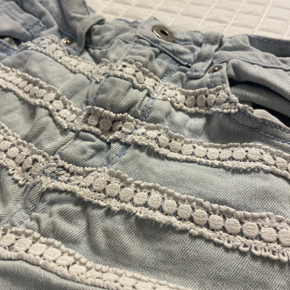 Pantalones Cortos Para Mujer Junior Bullhead Tiro Alto Lavado Ligero Encaje Denim Corte Talla 3 Foto 3 de 3