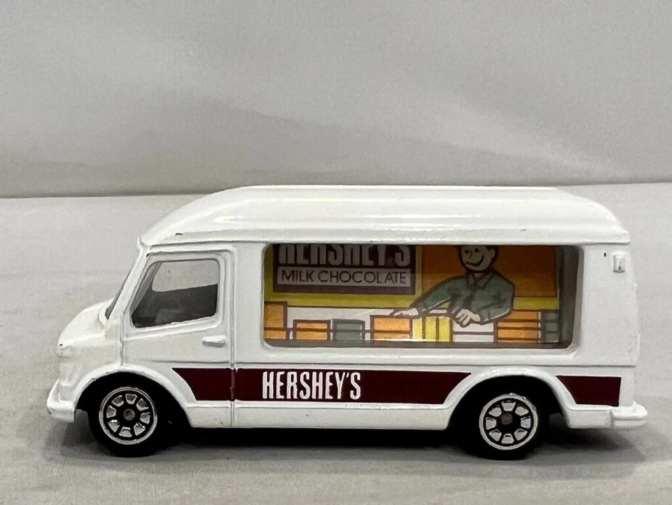 Corgi Mercedes Mobile Shop Hershey's Milk Chocolate GT Britain 1977 US Seller - Image 2 of 4