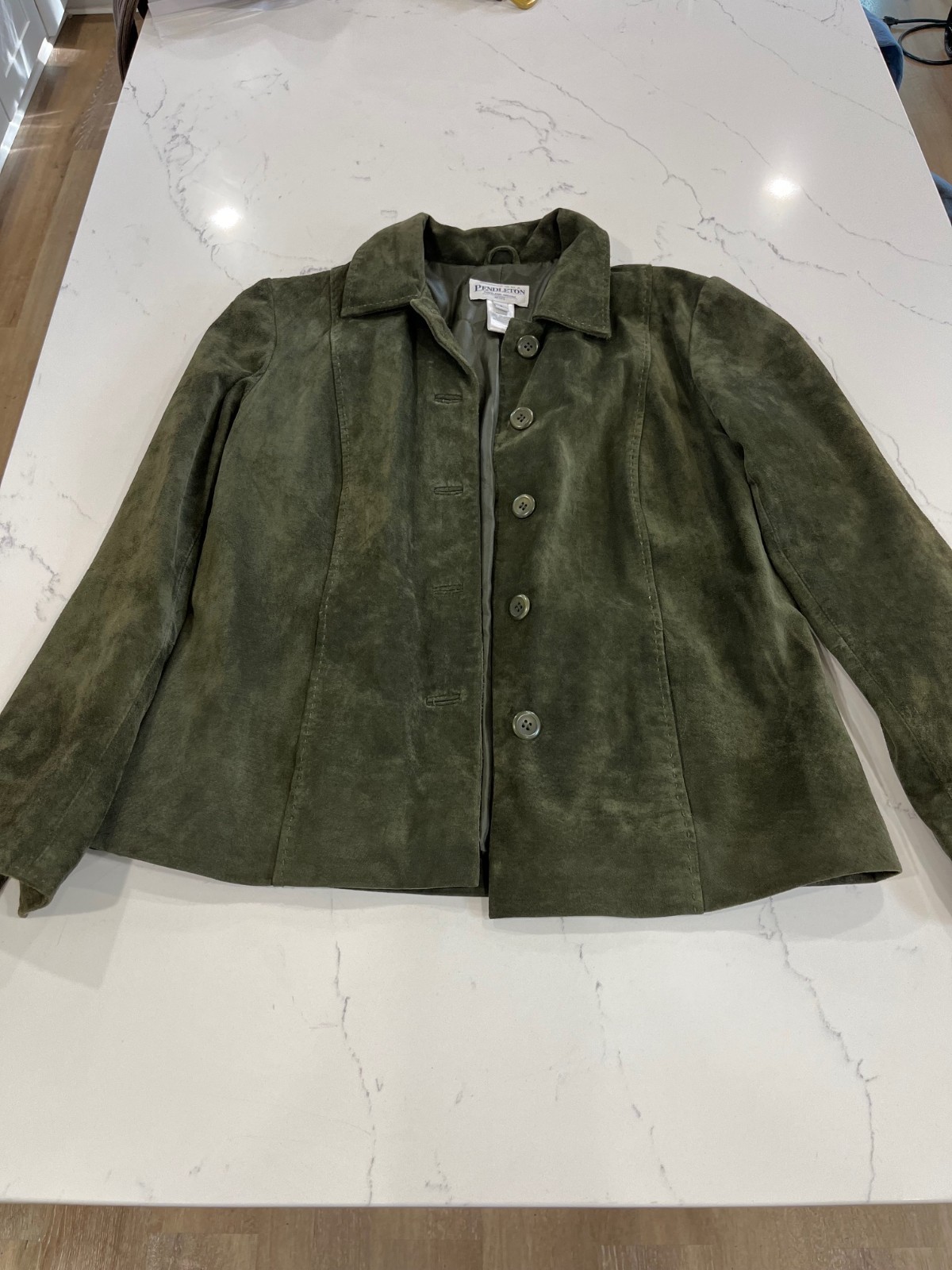 Pendleton woman's olive green Pendleton suede but… - image 9