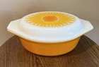 Vintage Pyrex Orange Yellow Oval Daisy Sunflower Casserole Dish 1.5 Qt 043